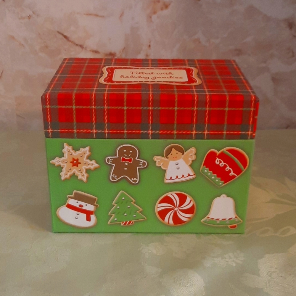 Holiday recipe box nwot